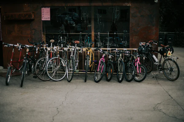 Why Using Local Bike Shops and Mechanics Is Crucial for Cyclists